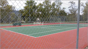 Voir en détail les terrains de tennis et le règlement